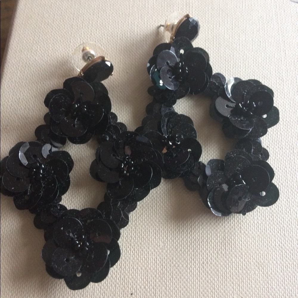 Earrings - Picture 2 of 3